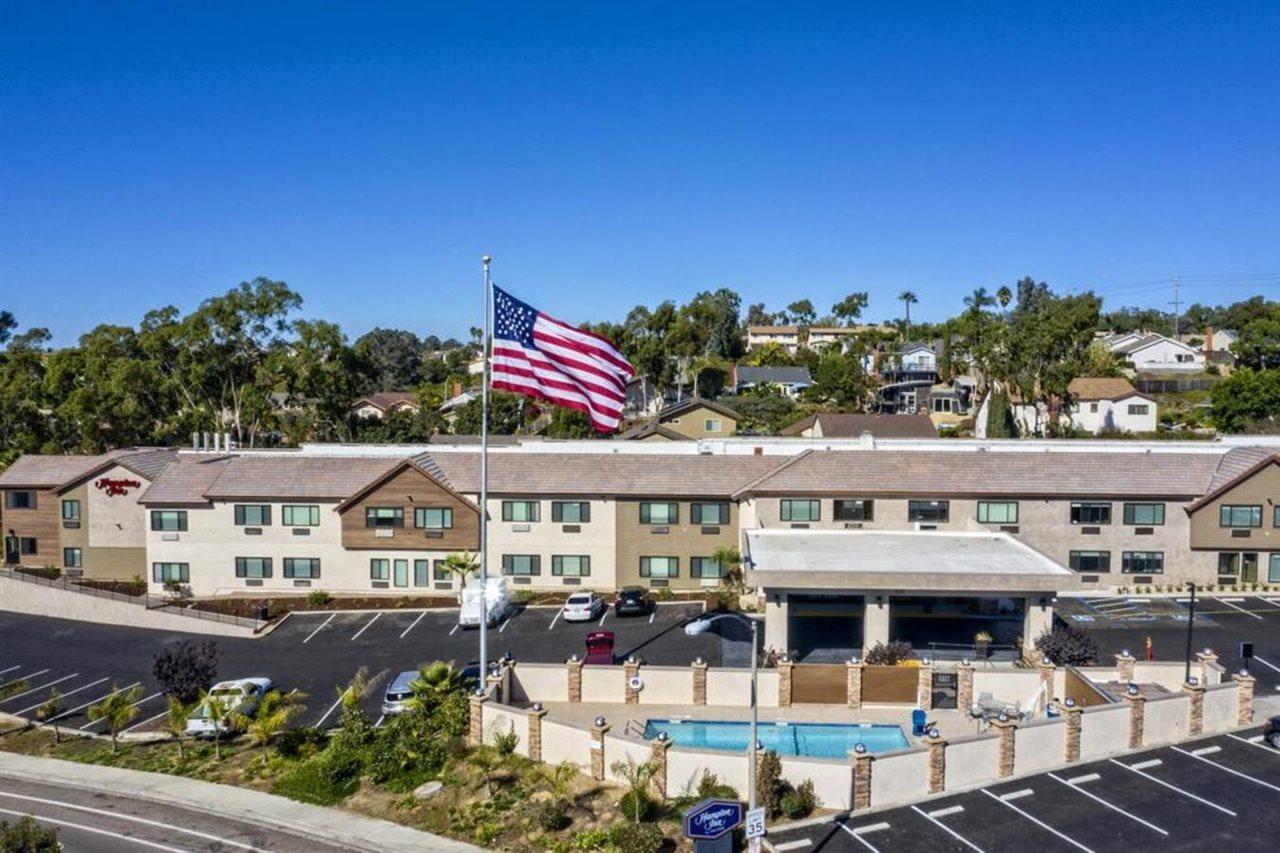 Hampton By Hilton Encinitas-Cardiff Beach Area Hotel Exterior photo