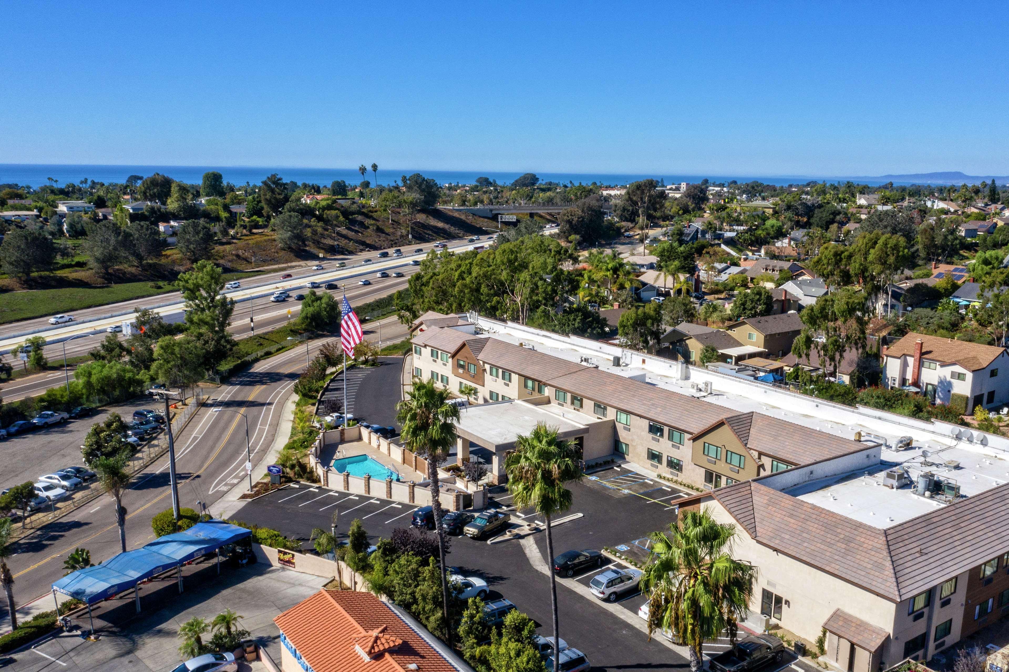 Hampton By Hilton Encinitas-Cardiff Beach Area Hotel Exterior photo